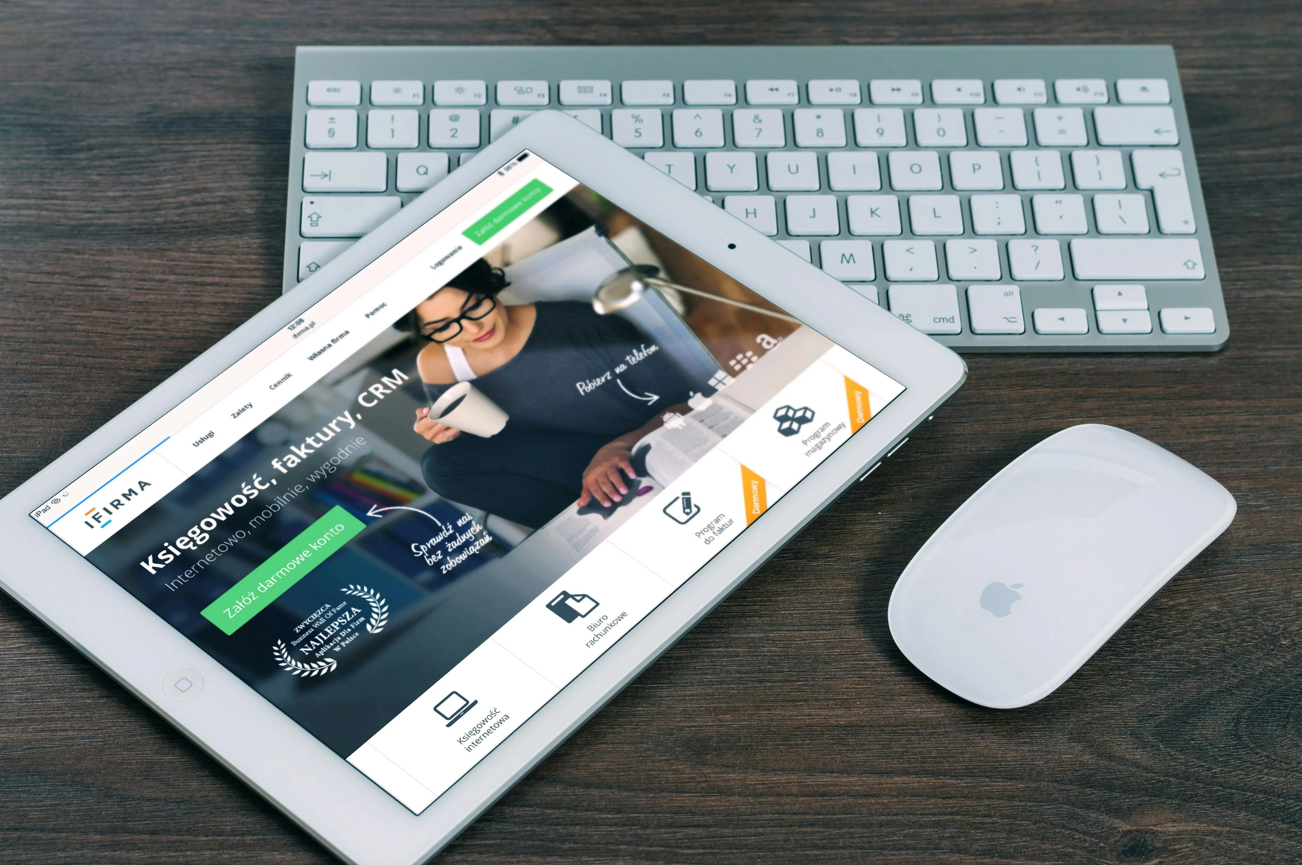 Página comercial moderna para empresa en Colombia